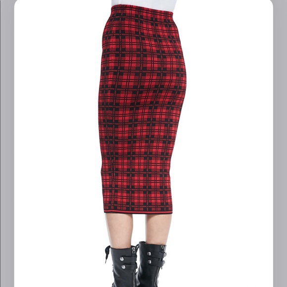 Torn by Ronny Kobo stretch-knit Top and midi skirt - Picture 5 of 10